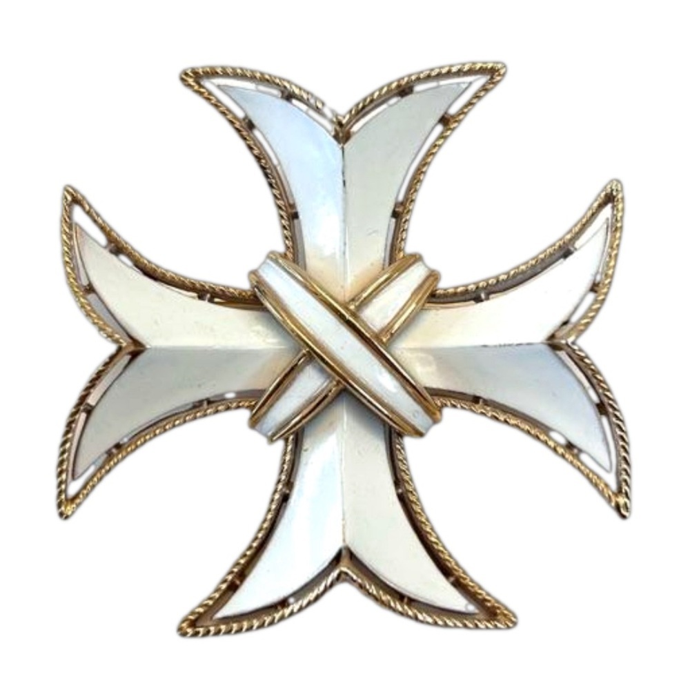 Vintage Crown Trifari White Enamel Gold Tone Maltese Cross 2 inch Brooch Pendant